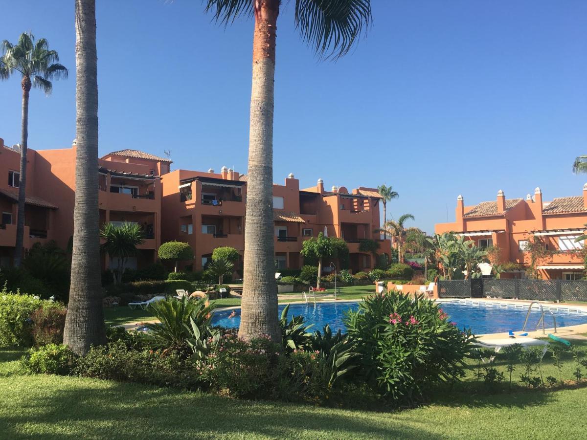 Casa De Dolores Estepona Exterior photo